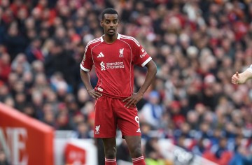 开云赛事集团-范戴克谈伊萨克：他的出色有目共睹，我们对他的期望不仅仅是进球